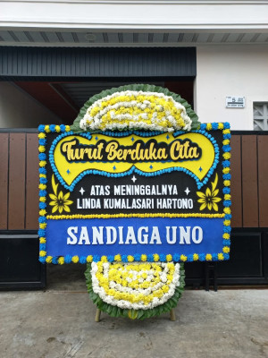 Papan Bunga Duka di Wanutengah